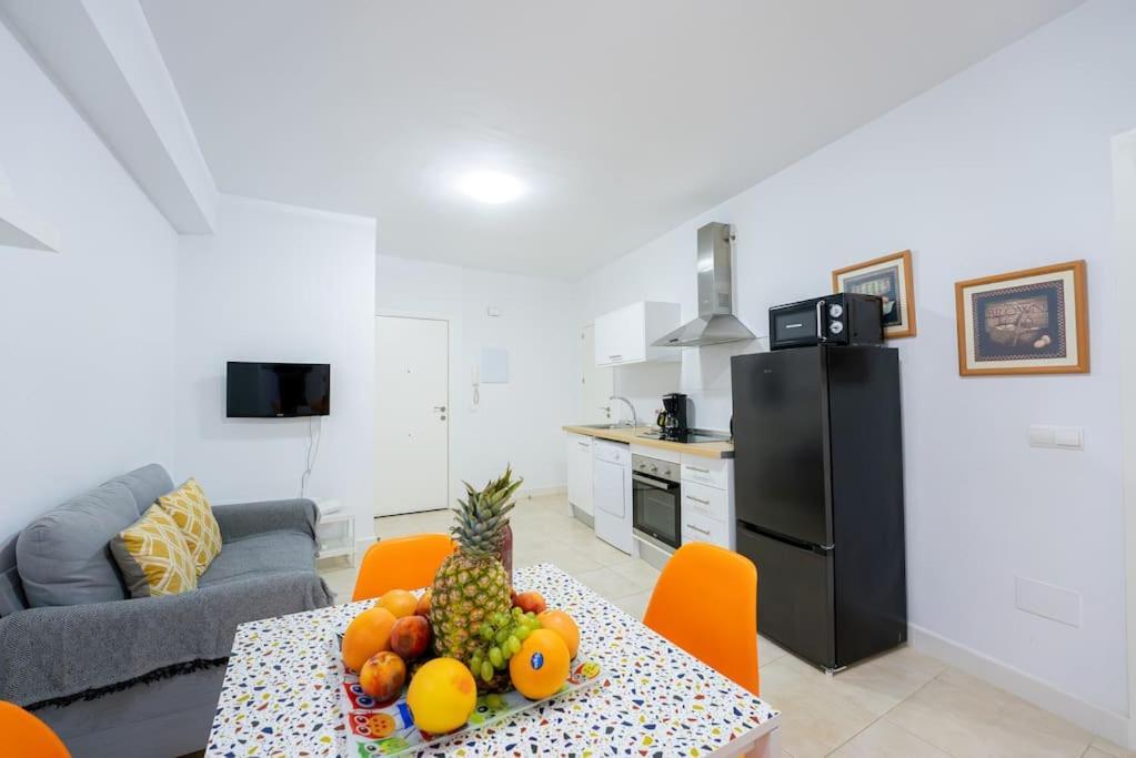 Canasteros Apartments ! Малага Экстерьер фото