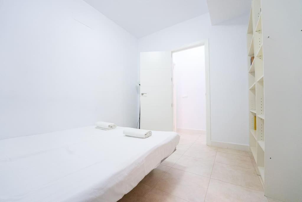 Canasteros Apartments ! Малага Экстерьер фото